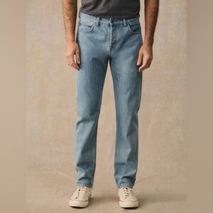 FLASH SALE! Octobre Éditions Kurt Straight Jean in Faded Denim